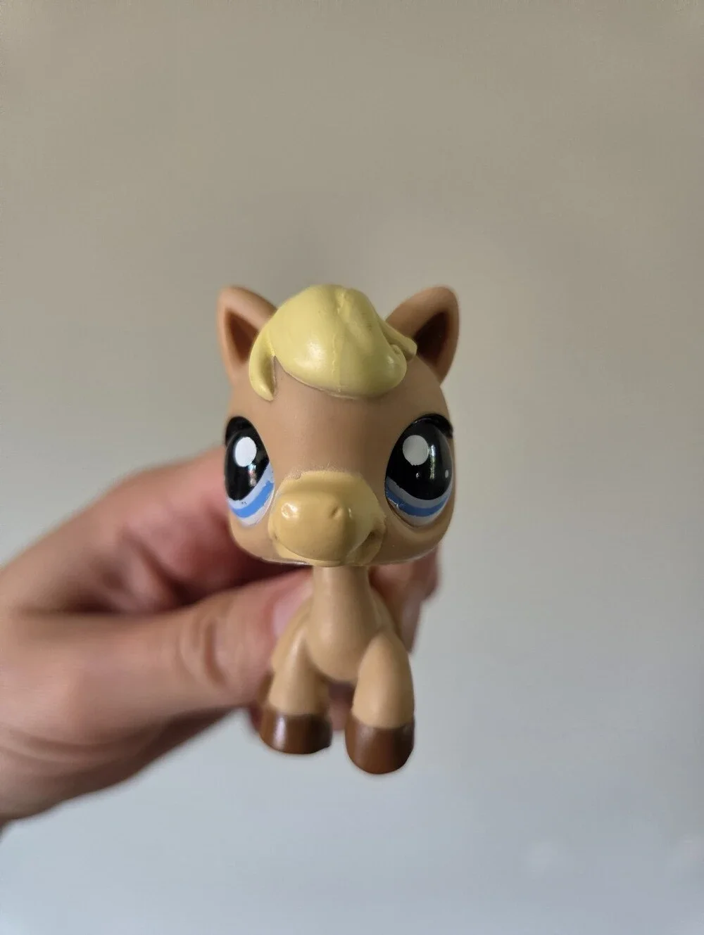Littlest Pet Shop 1081 Lps Authentic Tan Yellow Blonde Horse Blue Eyes